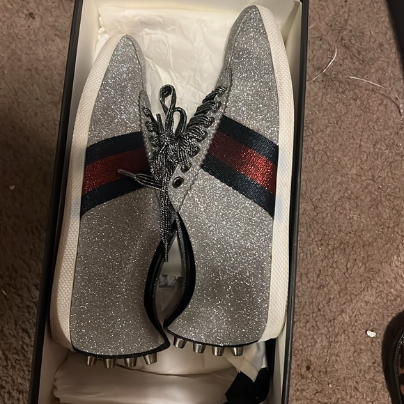 Gucci Sneakers - Picture 7 of 8